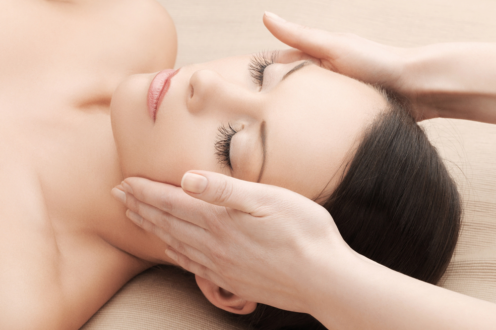 Acupressure Vs. Massage Therapy: Understanding The Key Differences